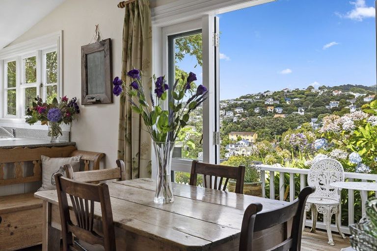 Photo of property in 29 Crieff Street, Northland, Wellington, 6012