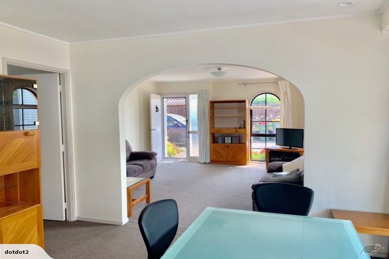 Photo of property in 2/3 Nimrod Place, Half Moon Bay, Auckland, 2012
