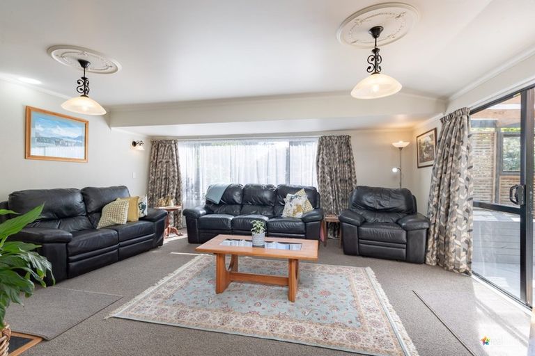 Photo of property in 224 Katherine Mansfield Drive, Whitemans Valley, Upper Hutt, 5371