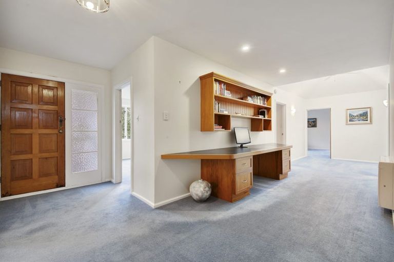 Photo of property in 17 Seagrave Place, Ilam, Christchurch, 8041