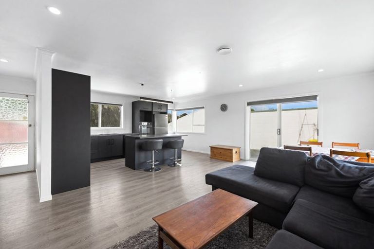 Photo of property in 11a Knightsbridge Place, Dinsdale, Hamilton, 3204