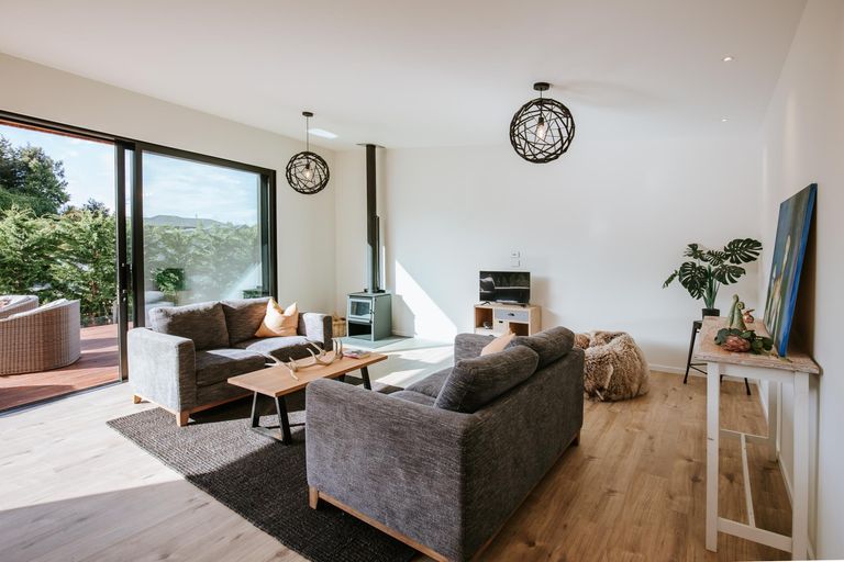 Photo of property in 13 Fern Burn Close, Wanaka, 9305