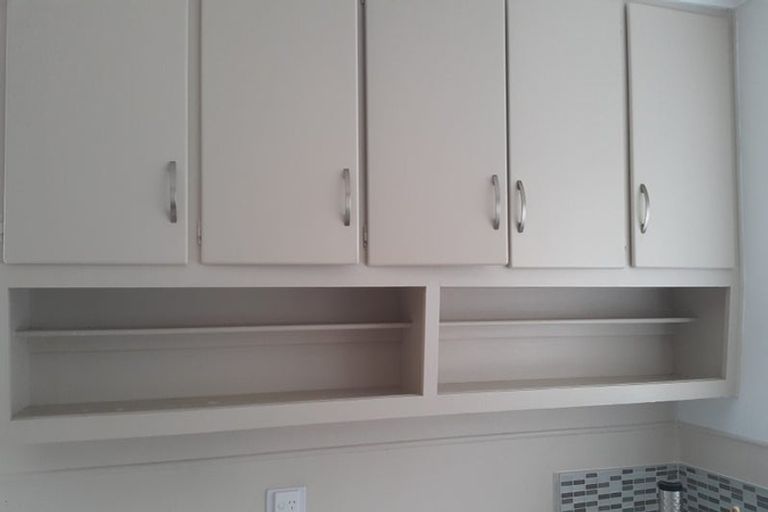 Photo of property in 9 Hatherlow Street, Glenfield, Auckland, 0629