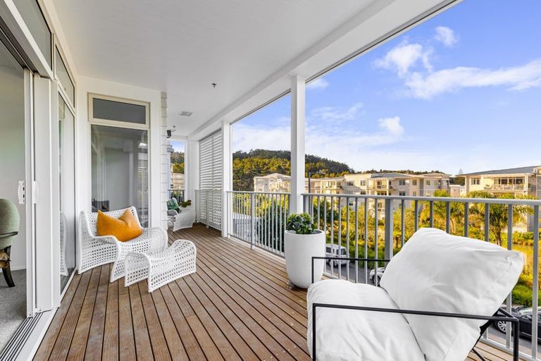 Photo of property in 129 Hibiscus Drive, Orewa, 0931