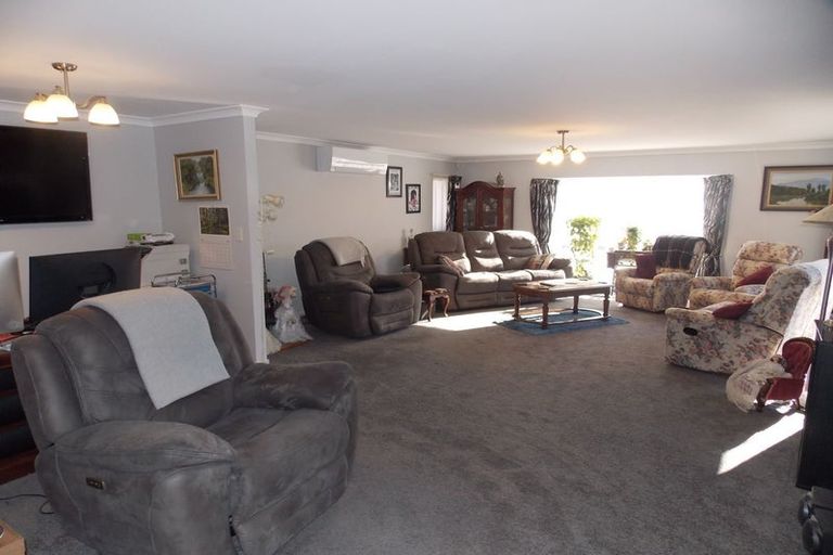 Photo of property in 53 Clarke Avenue, Highbury, Palmerston North, 4412