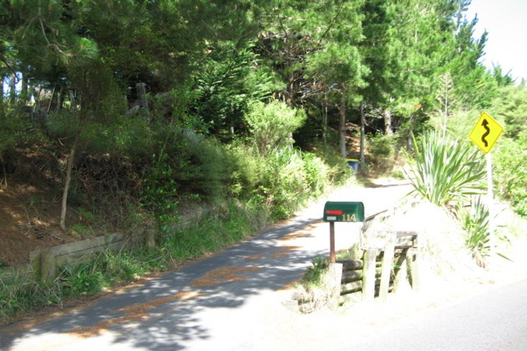 Photo of property in 114 Bethells Road, Waitakere, Henderson, 0781