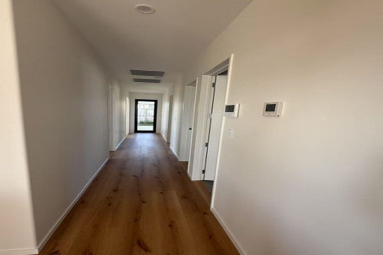 Photo of property in 5 Ritetai Street, Clarks Beach, 2122