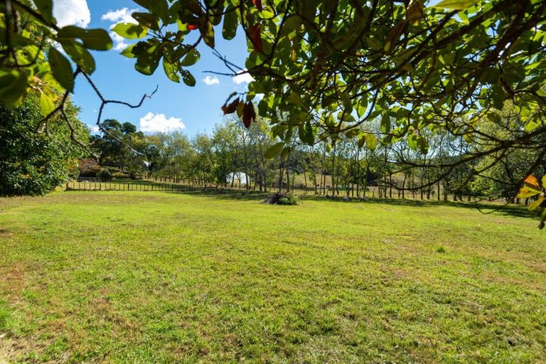 Photo of property in 326 Upper Waiwera Road, Puhoi, Silverdale, 0994