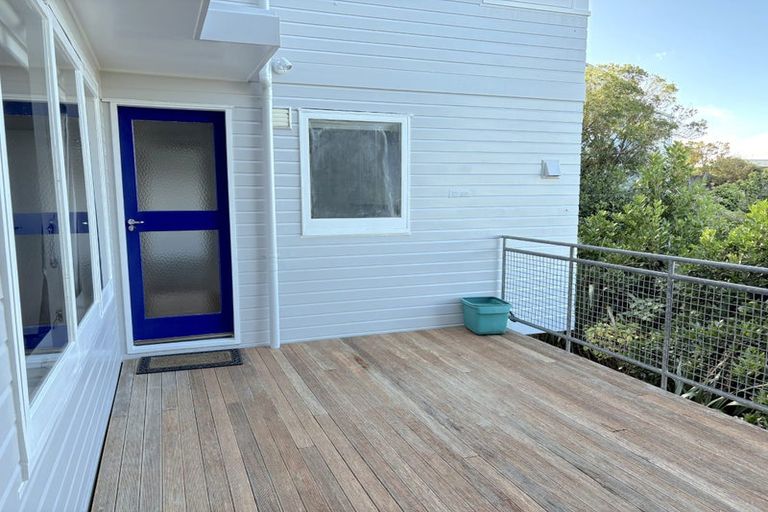 Photo of property in 69 Moana Road, Kelburn, Wellington, 6012