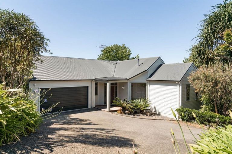 Photo of property in 111 Kaitemako Road, Welcome Bay, Tauranga, 3112