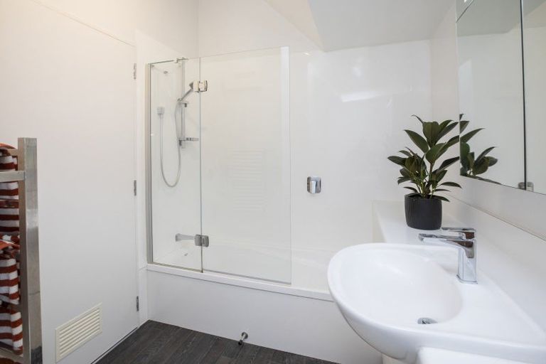 Photo of property in 9/86 Brockworth Place, Riccarton, Christchurch, 8011
