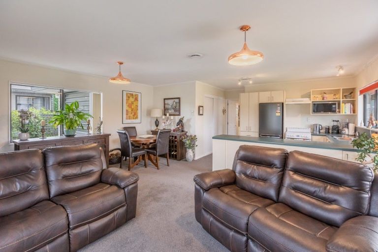 Photo of property in 6a Abbot Avenue, Waipawa, 4210