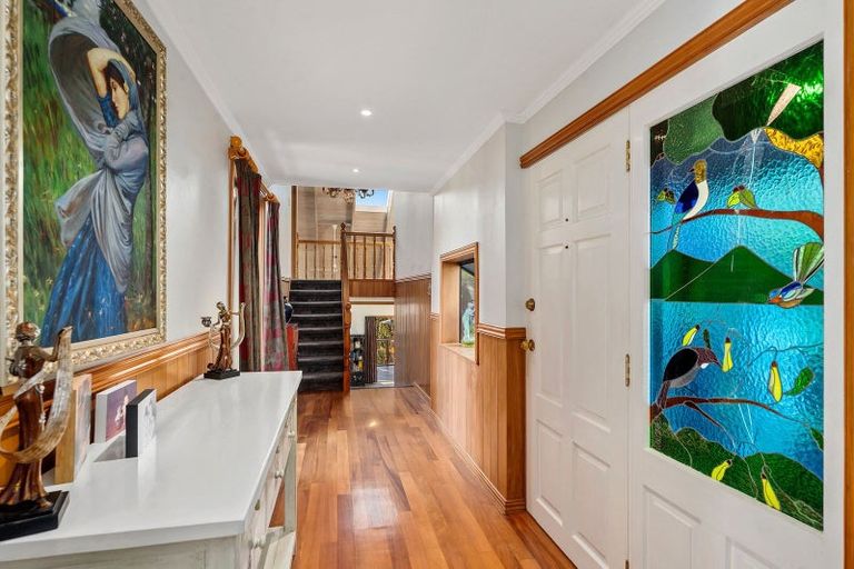 Photo of property in 14 Hebe Place, Birkenhead, Auckland, 0626