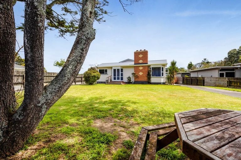 Photo of property in 90 Manawapou Road, Hawera, 4610