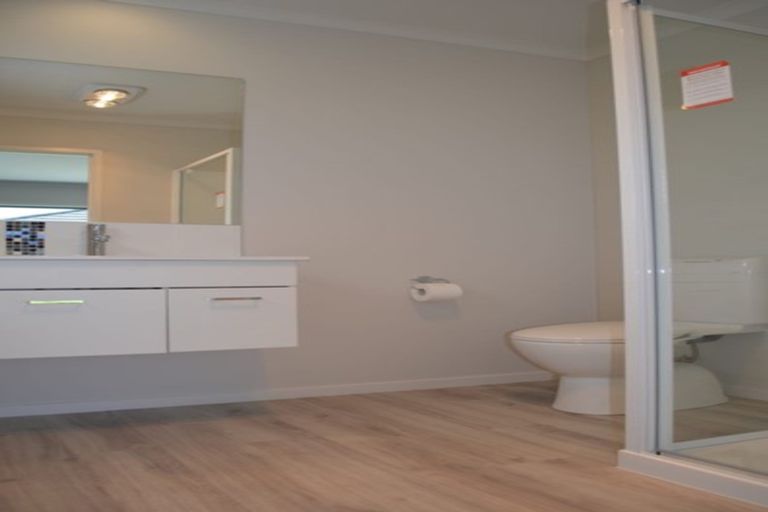 Photo of property in 29 Lakeview Quay, Pyes Pa, Tauranga, 3112