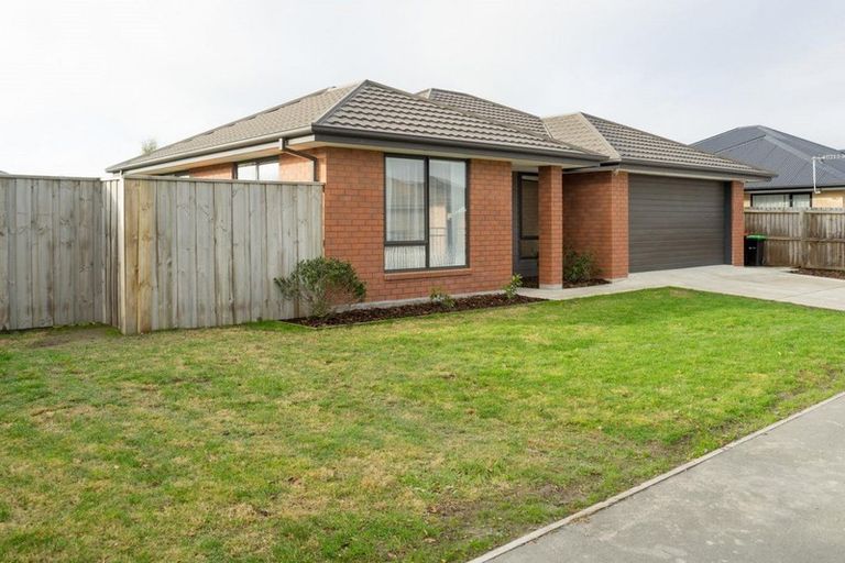 Photo of property in 8 Grasmere Close, Rangiora, 7400