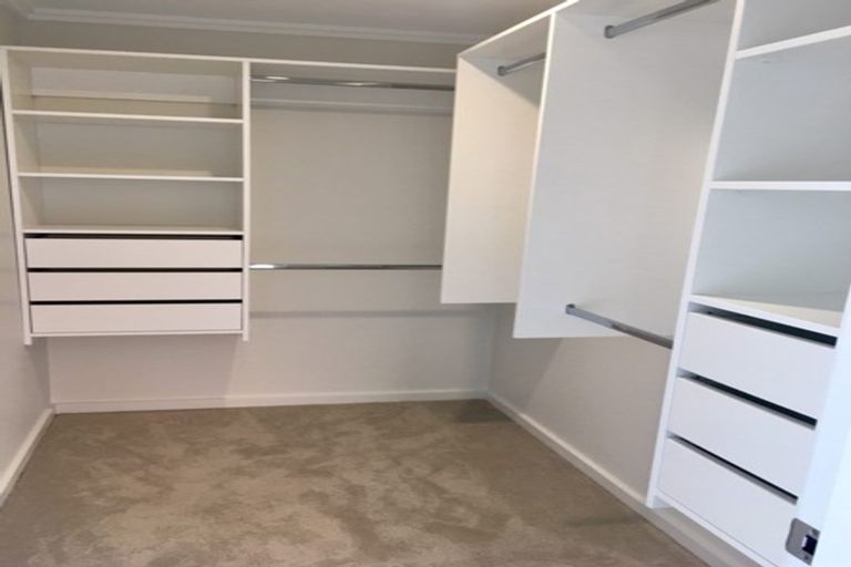 Photo of property in 5 Ian Morrison Road, Hobsonville, Auckland, 0616