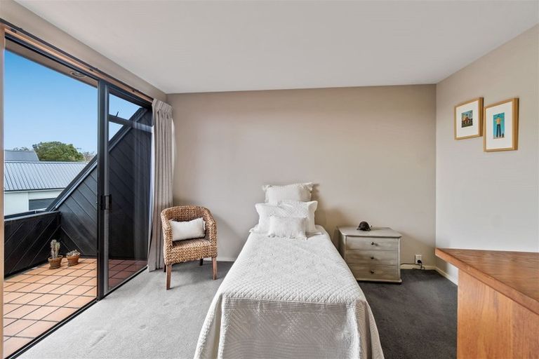 Photo of property in 227 Maidstone Road, Avonhead, Christchurch, 8042