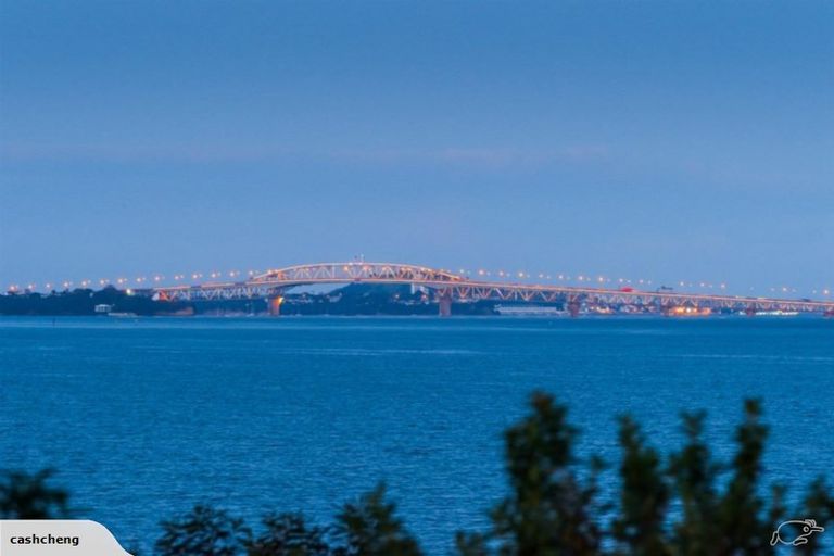 Photo of property in 23 Karemoana Drive, Te Atatu Peninsula, Auckland, 0610