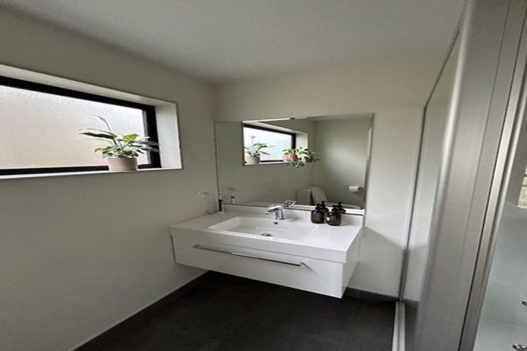 Photo of property in 18 Mount Burke Street, Wanaka, 9305