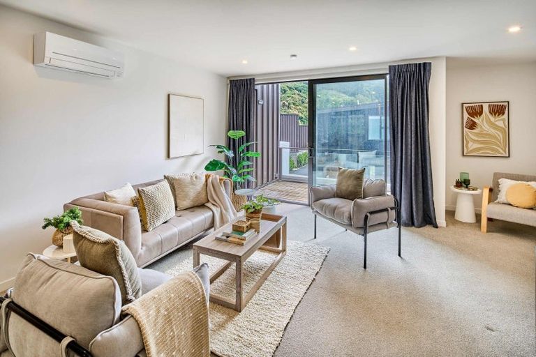 Photo of property in 23 Rua Kai Way, Brooklyn, Wellington, 6021