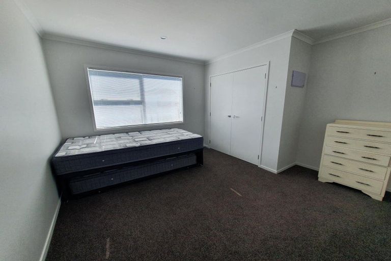 Photo of property in 9/10 Burrows Place, Frankton, Hamilton, 3204