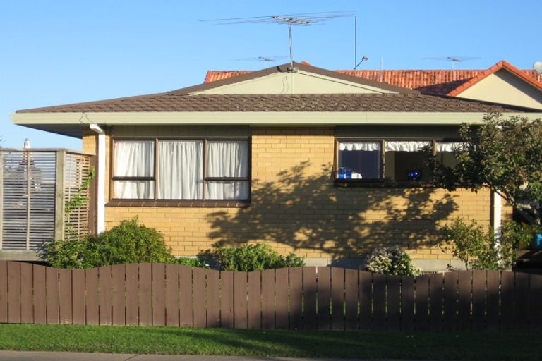 Photo of property in 21b Nukumea Common, Orewa, 0931