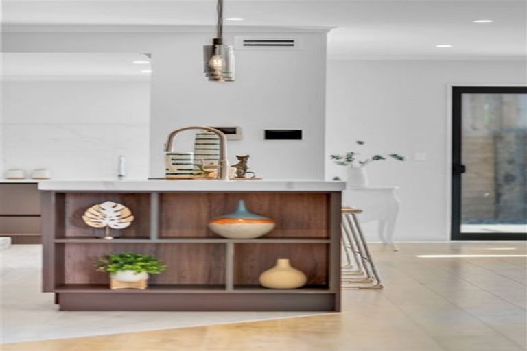 Photo of property in 84 Koromeke Street, Flat Bush, Auckland, 2019