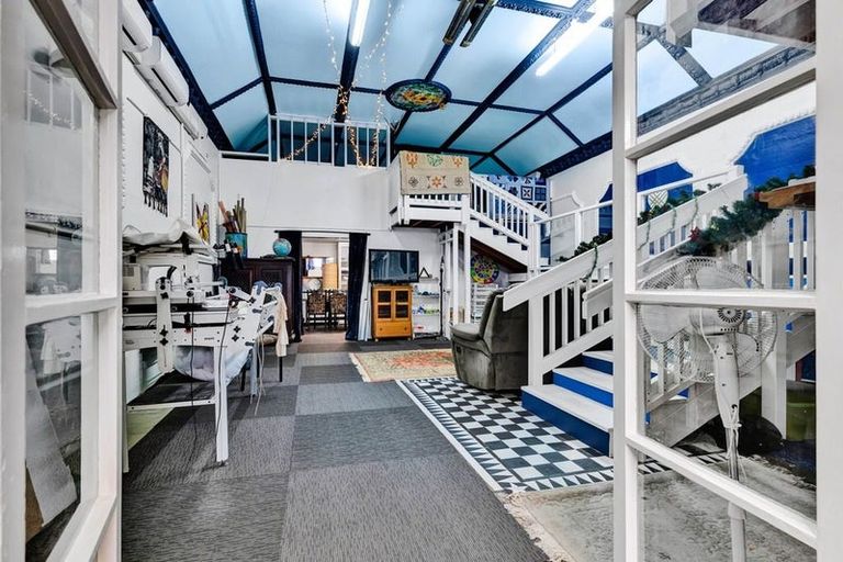 Photo of property in 20 Domett Street, Waitara, 4320