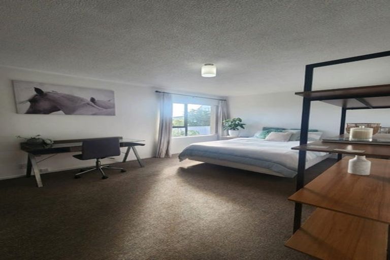 Photo of property in 11 Lorelei Place, Opaheke, Papakura, 2113