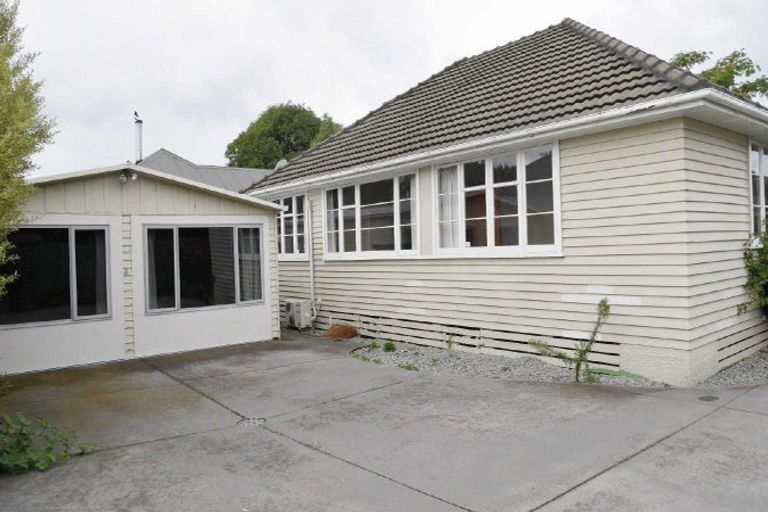 Photo of property in 31 Suva Street, Upper Riccarton, Christchurch, 8041