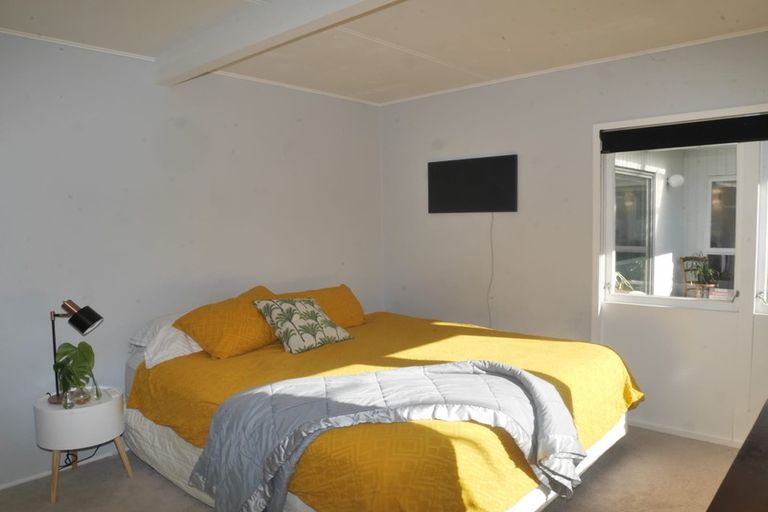 Photo of property in 34 Gray Avenue, Paraparaumu Beach, Paraparaumu, 5032