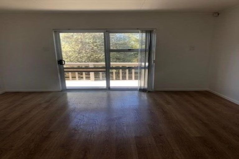 Photo of property in 184/84a Greenslade Crescent, Northcote, Auckland, 0627