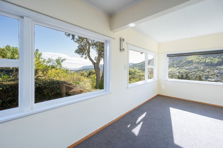Photo of property in 16 Thompson Terrace, Toi Toi, Nelson, 7010