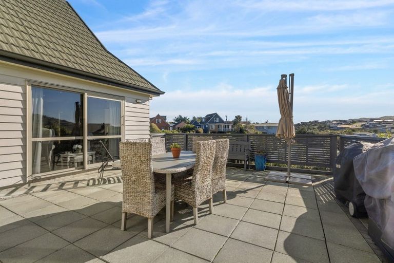 Photo of property in 69 Saint Ives Drive, Camborne, Porirua, 5026