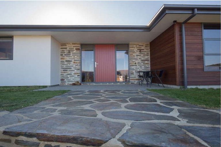 Photo of property in 43 Minaret Ridge, Wanaka, 9305