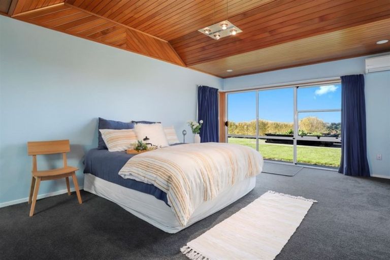 Photo of property in 60 Lee Road, Hannahs Bay, Rotorua, 3010