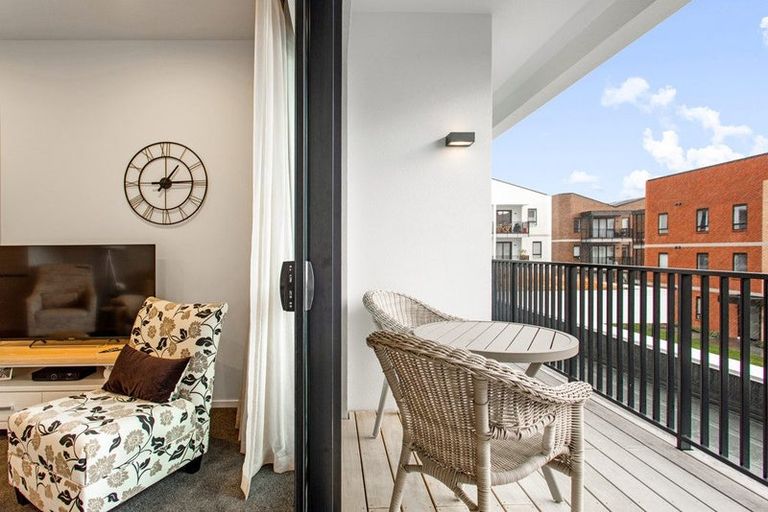 Photo of property in 114/81 Mapou Road, Hobsonville, Auckland, 0616