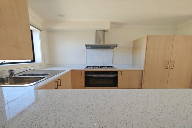Photo of property in 21/69 Target Road, Totara Vale, Auckland, 0629
