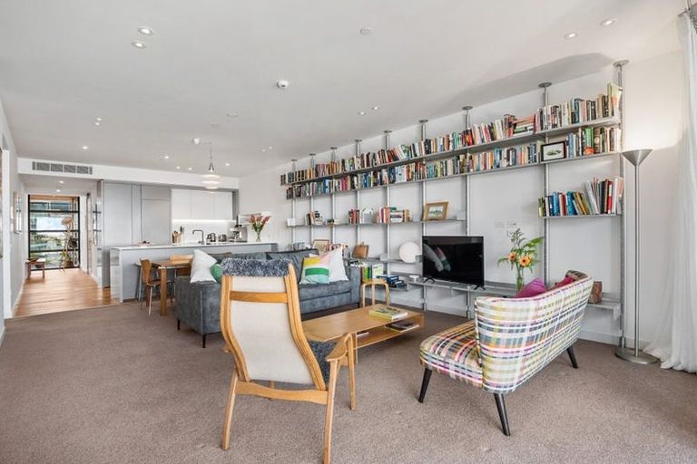 Photo of property in 95d Anzac Road, Pukekohe, 2120