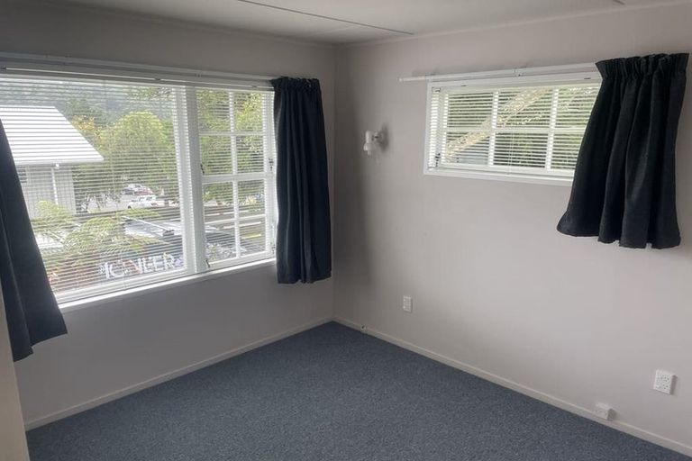 Photo of property in 23 Greenwich Grove, Stokes Valley, Lower Hutt, 5019