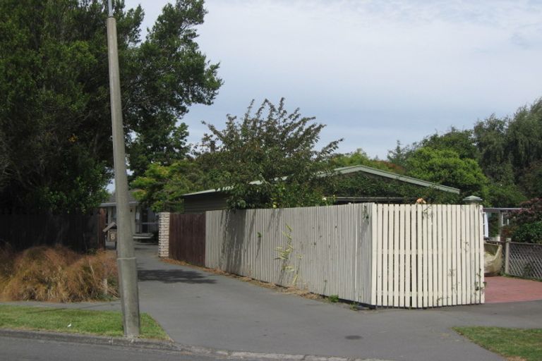 Photo of property in 8 Ketton Place, St Albans, Christchurch, 8052