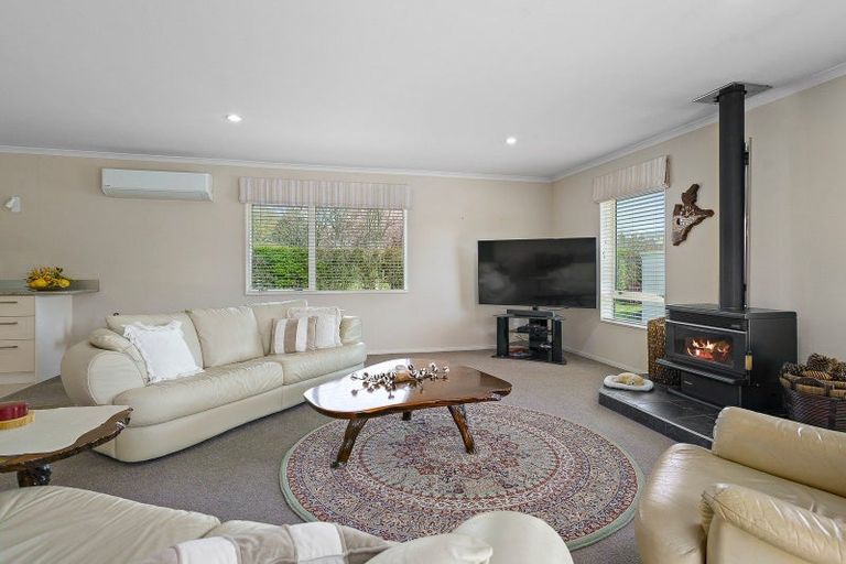 Photo of property in 13 Hogan Road, Cambridge, 3493