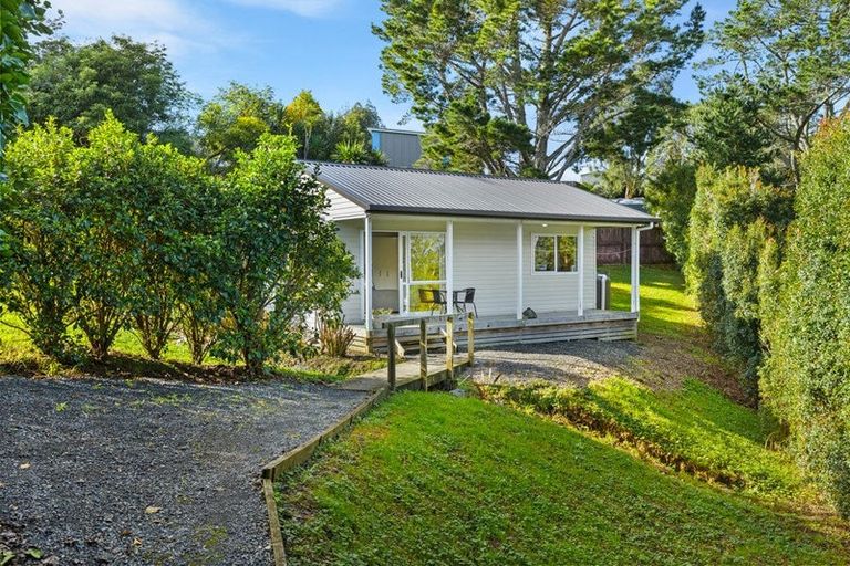 Photo of property in 312 Birdwood Road, Massey, Auckland, 0614