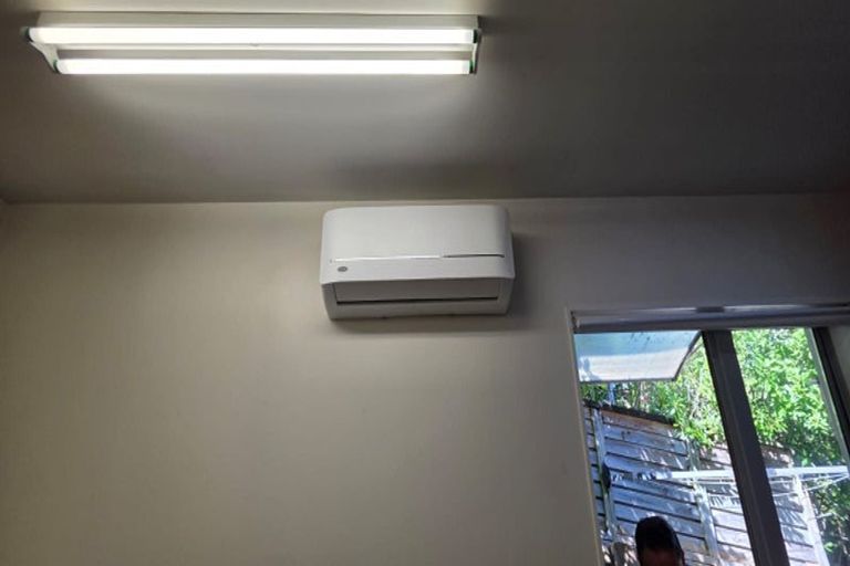 Photo of property in 5 Hazel Glen, Bayview, Auckland, 0629