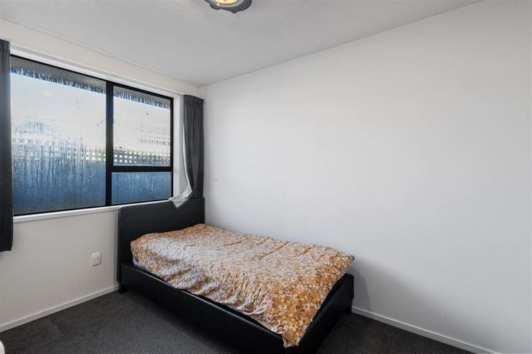 Photo of property in 122 Tilford Street, Woolston, Christchurch, 8062