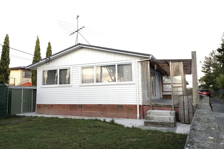 Photo of property in 28a Longburn Road, Henderson, Auckland, 0610