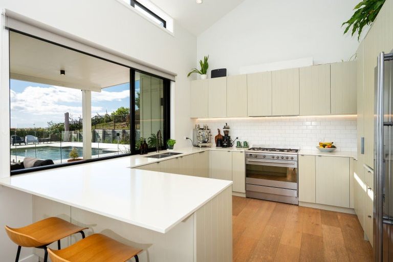 Photo of property in 20 Quarry Ridge, Poraiti, Napier, 4182