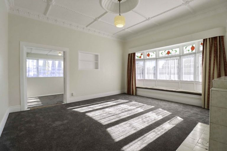 Photo of property in 24 Aroha Street, Takaro, Palmerston North, 4410