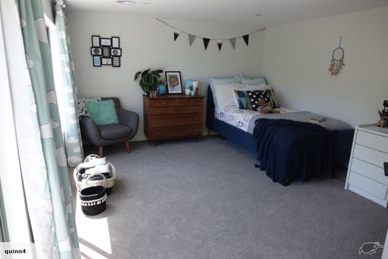 Photo of property in 54e Hungerford Road, Houghton Bay, Wellington, 6023